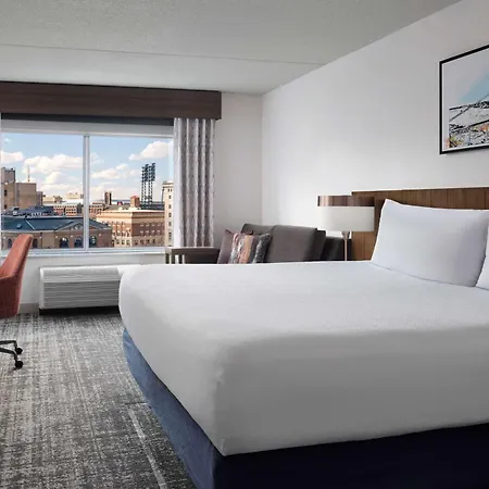 Hilton Garden Inn Detroit Downtown Exterior photo