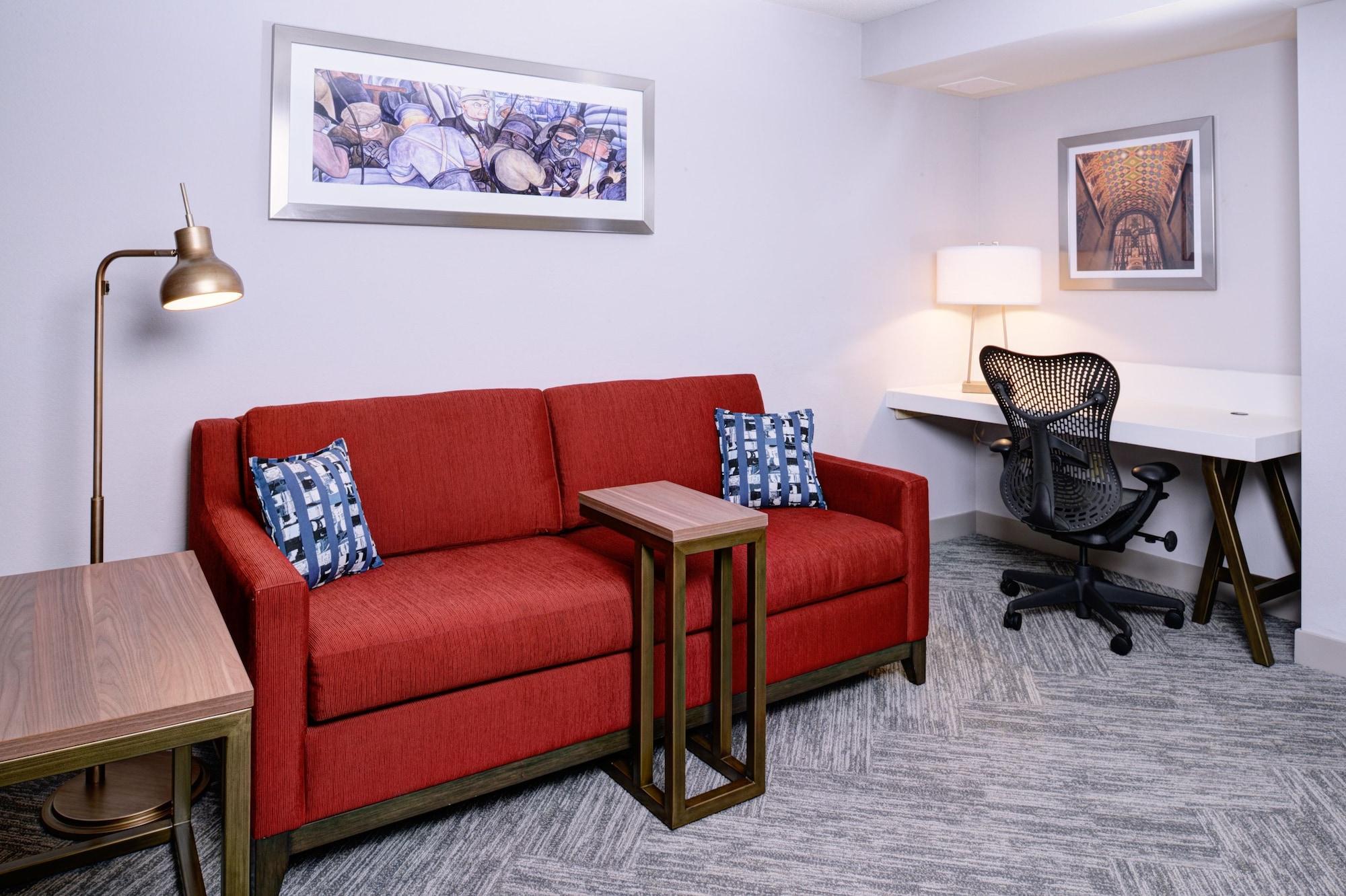 Hotel Hilton Garden Downtown 3*
