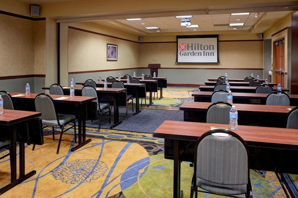 Hilton Garden Downtown Hotel Detroit