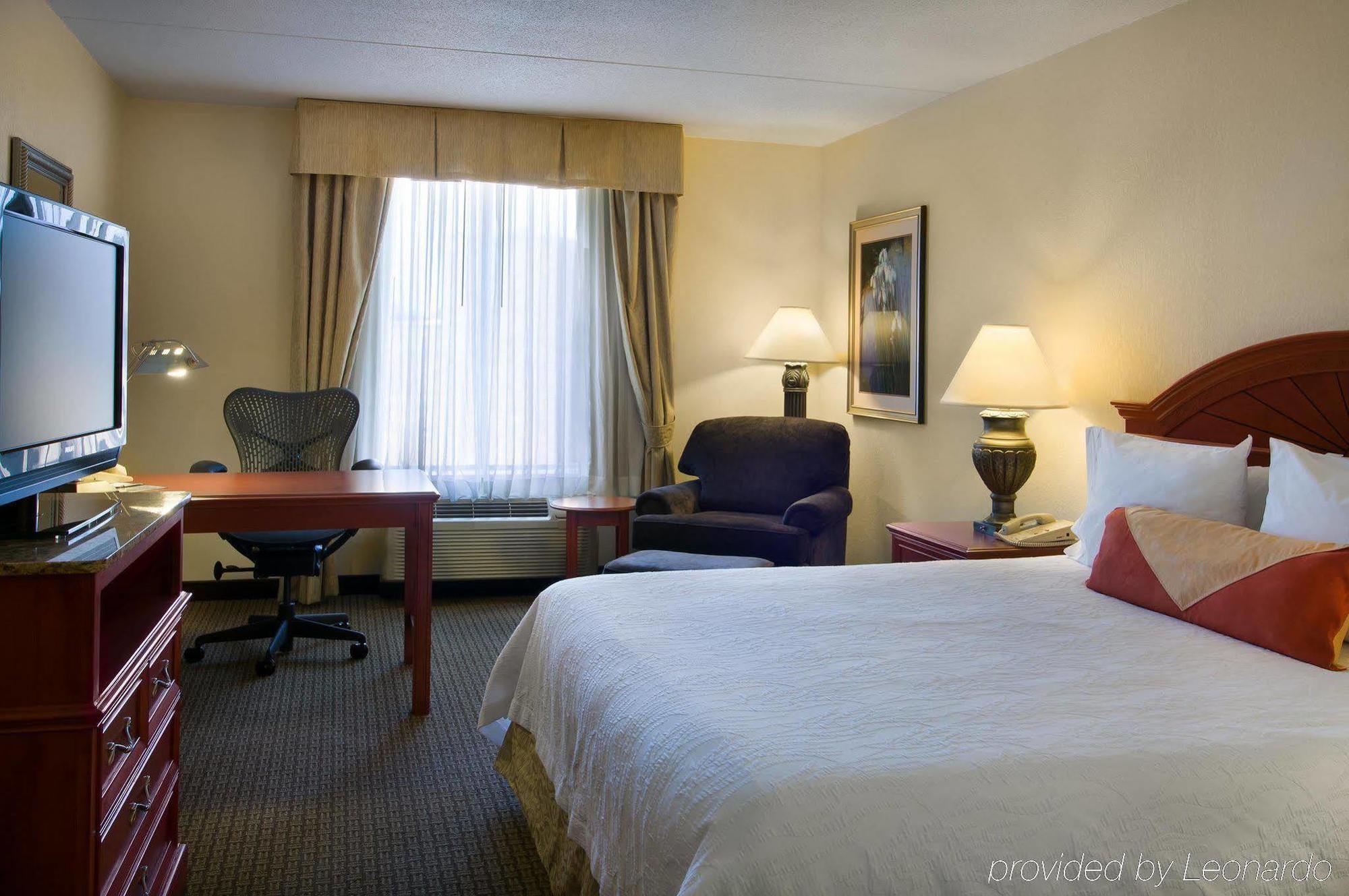 Hilton Garden Downtown 3*